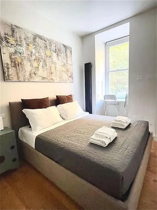 Maison Stenny Rome Italy